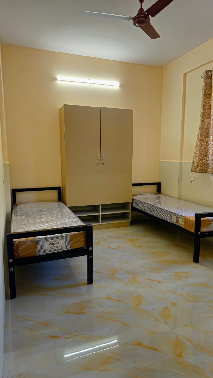 Room 4